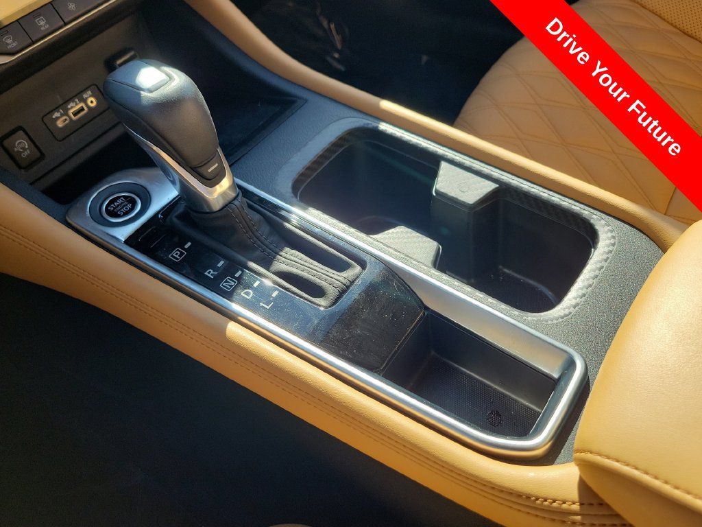Used 2025 Nissan Sentra SV w/ SV Premium Package FWD image 16