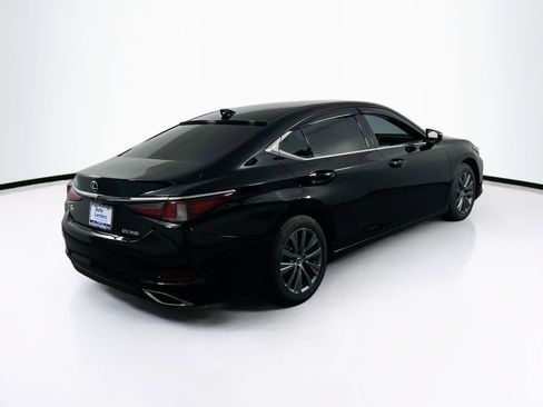 Used 2019 Lexus ES 350 w/ Accessory Package image 5