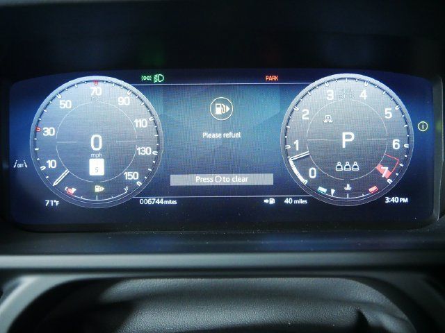 Used 2026 Land Rover Defender 110 S AWD/4WD image 33