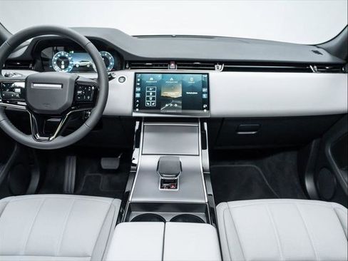 New 2026 Land Rover Range Rover Evoque S image 18