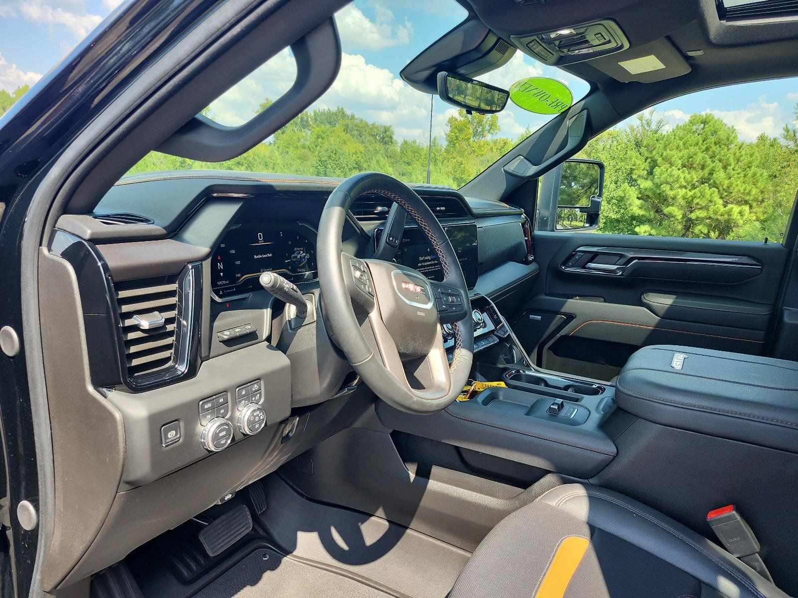 Used 2025 GMC Sierra 2500 AT4 w/ AT4 Premium Plus Package AWD/4WD image 18