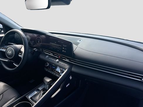 New 2026 Hyundai Elantra Limited FWD image 21