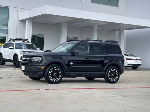 Used 2024 Ford Bronco Sport Outer Banks AWD/4WD image 2