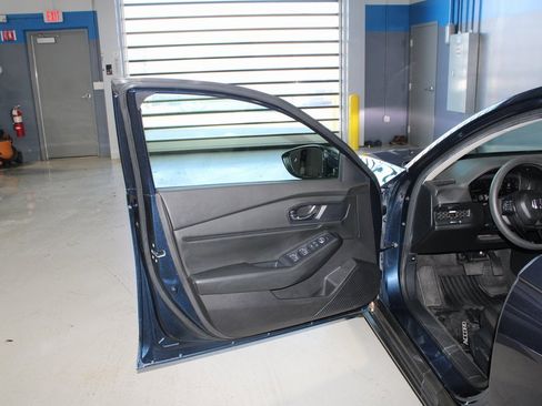 Used 2024 Honda Accord EX image 7