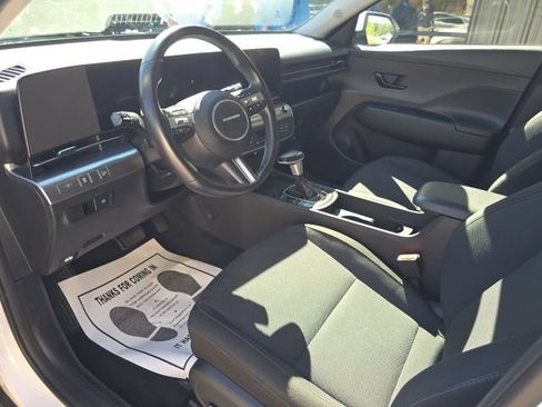 Used 2025 Hyundai Kona SEL AWD/4WD image 17