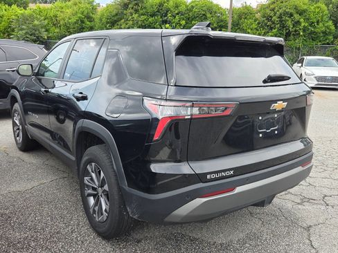 Used 2025 Chevrolet Equinox LT FWD image 9