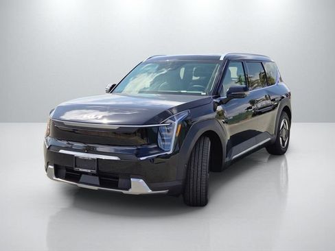 New 2026 Kia EV9 Wind AWD/4WD image 8