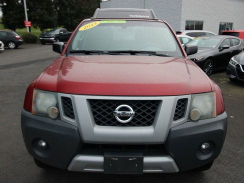 Used 2013 Nissan Xterra S w/ Value Package image 3