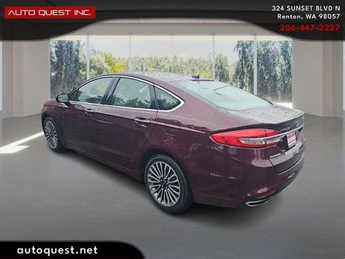 Used 2017 Ford Fusion SE image 7
