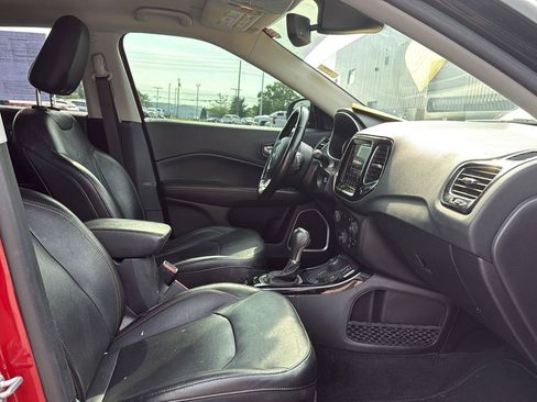 Used 2020 Jeep Compass Limited AWD/4WD image 12