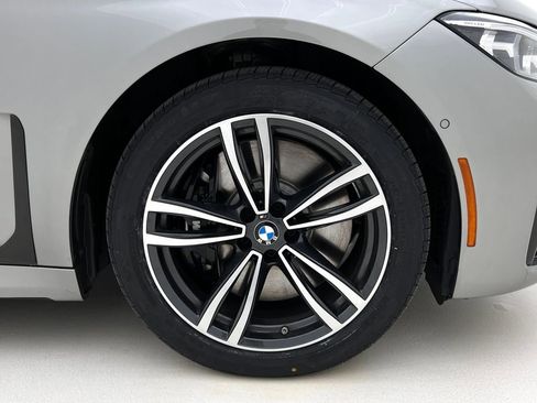 Certified 2022 BMW 740i xDrive w/ M Sport Package image 29