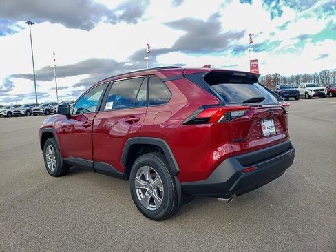 New 2025 Toyota RAV4 XLE image 7