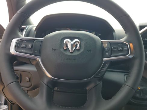 Used 2026 RAM 2500 Big Horn AWD/4WD image 11