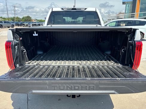 Used 2026 Toyota Tundra SR5 w/ SR5 Premium Package AWD/4WD image 5