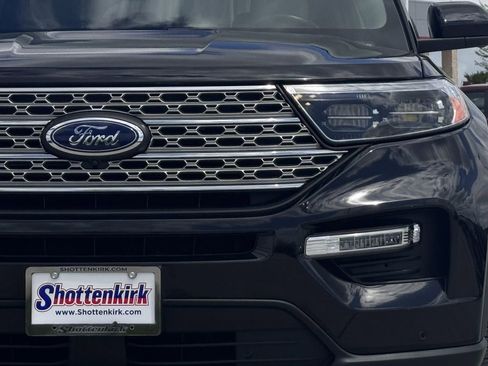Used 2023 Ford Explorer Limited image 8