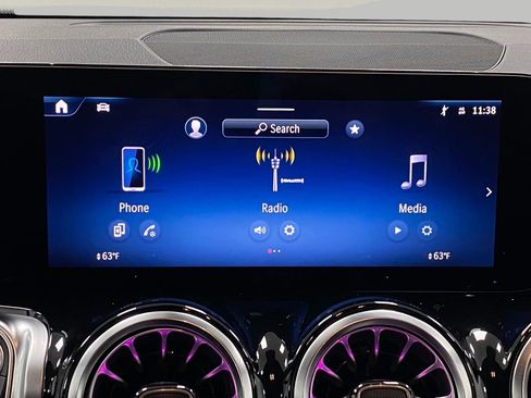 Certified 2025 Mercedes-Benz GLB 250 4MATIC image 21