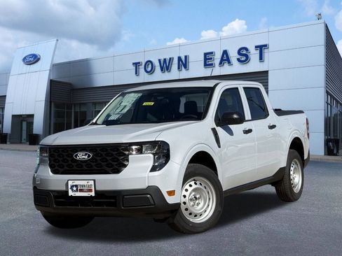 New 2025 Ford Maverick XL w/ Equipment Group 102A image 32