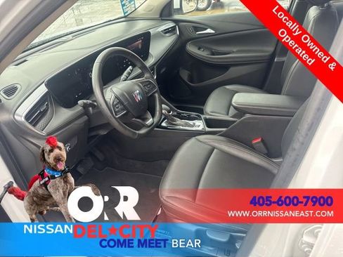 Used 2024 Buick Encore GX Sport Touring image 12
