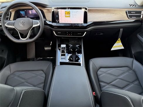 New 2026 Volkswagen Atlas SE image 8