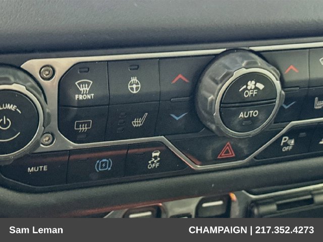 Used 2024 Jeep Wrangler Unlimited Sahara w/ Technology Group AWD/4WD image 19