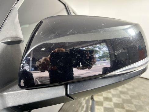 Used 2019 Toyota Tacoma TRD Sport AWD/4WD image 13