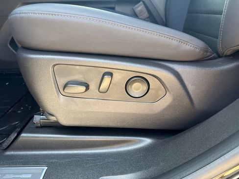 Used 2025 GMC Hummer EV 2X AWD/4WD image 11