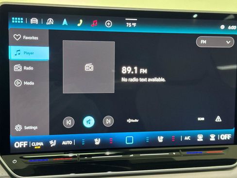 New 2026 Volkswagen Tiguan SEL R-Line AWD/4WD image 17