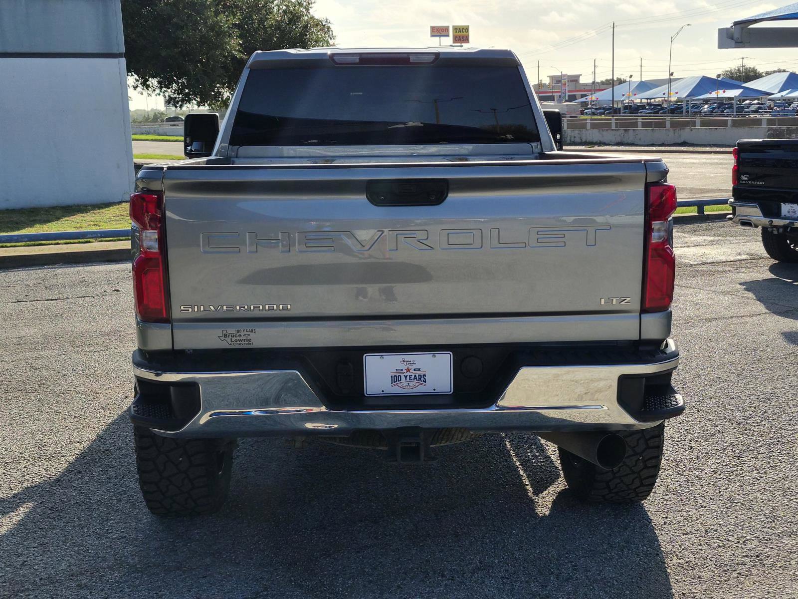 Used 2024 Chevrolet Silverado 2500 LTZ AWD/4WD image 5