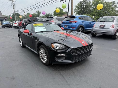 Used 2020 FIAT 124 Spider Classica w/ Technology Group image 8