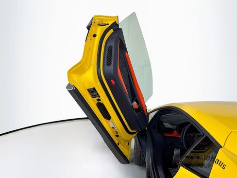 Used 2025 Lamborghini Revuelto AWD/4WD image 23