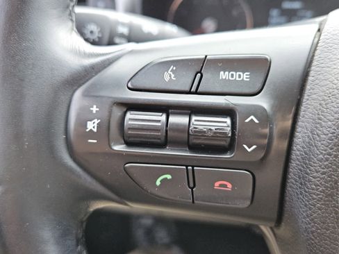 Used 2016 Kia Sorento LX w/ LX Convenience Package image 12