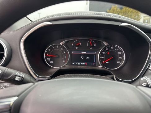 Used 2025 Chevrolet Blazer LT w/ Midnight/Sport Edition image 8