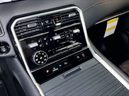 New 2026 Nissan Armada Platinum Reserve AWD/4WD image 33