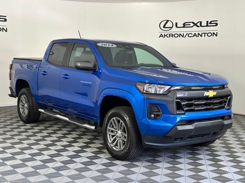 Used 2024 Chevrolet Colorado LT w/ LT Convenience Package AWD/4WD image 2
