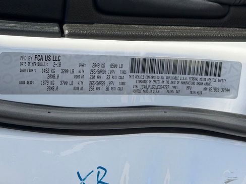 Used 2018 Jeep Grand Cherokee Summit image 40