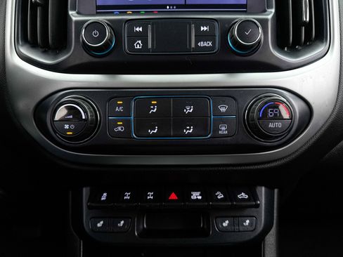 Used 2019 Chevrolet Colorado ZR2 image 24