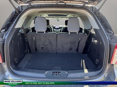 Used 2022 Ford Explorer XLT w/ Equipment Group 202A image 29