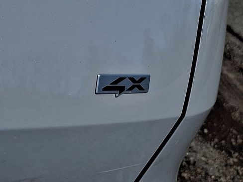 Certified 2023 Kia Sportage SX AWD/4WD image 32