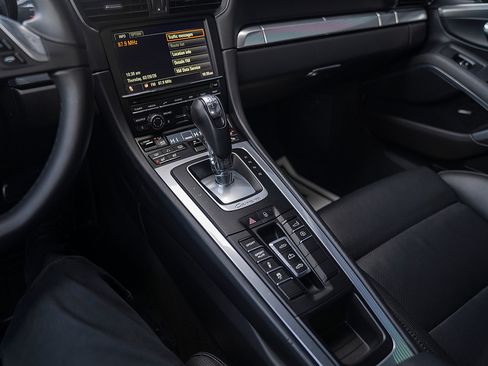 Used 2013 Porsche 911 Carrera S image 14