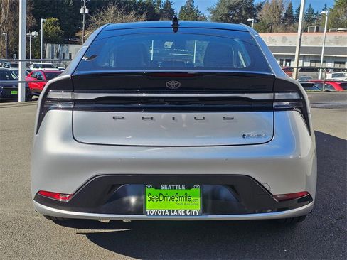 New 2026 Toyota Prius Plug-In Hybrid image 6