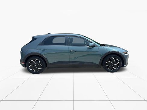 Used 2024 Hyundai Ioniq 5 SE RWD image 9
