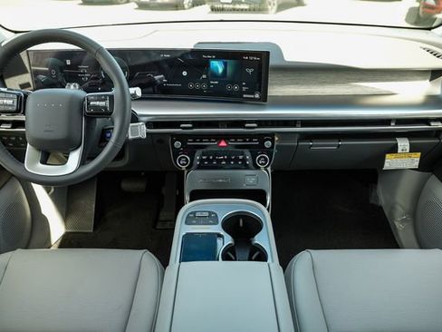 New 2026 Hyundai Ioniq 9 SEL w/ Tow & Go Package AWD/4WD image 14