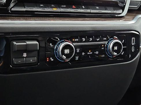 New 2026 GMC Sierra 1500 Elevation image 13