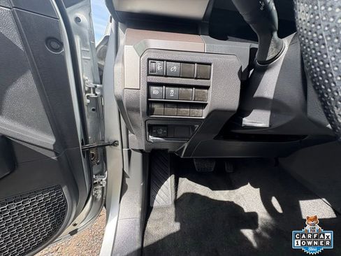 Used 2024 Toyota Tacoma SR5 AWD/4WD image 16