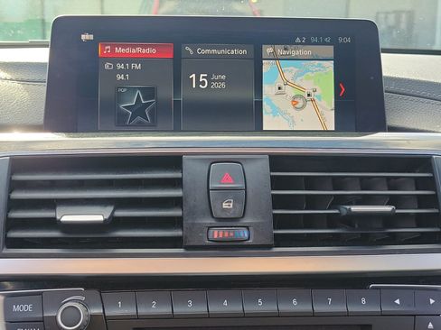 Used 2018 BMW 330i xDrive Sedan AWD/4WD image 23