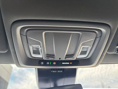 Certified 2025 GMC Sierra 1500 Elevation image 32