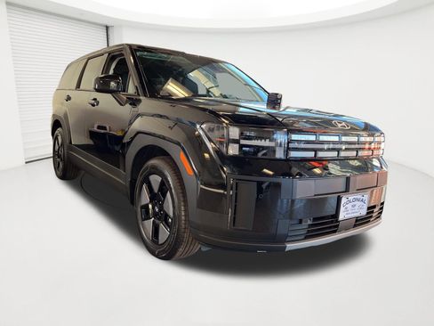 New 2026 Hyundai Santa Fe SE image 2