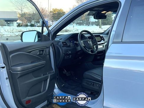 Certified 2025 Honda Passport TrailSport image 20