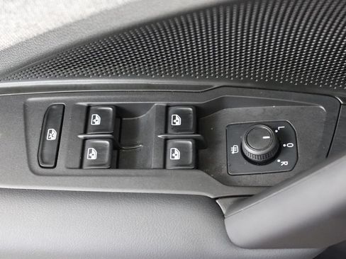 Certified 2026 Volkswagen Tiguan S AWD/4WD image 17