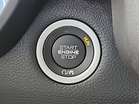 Used 2019 RAM 1500 Big Horn AWD/4WD image 22